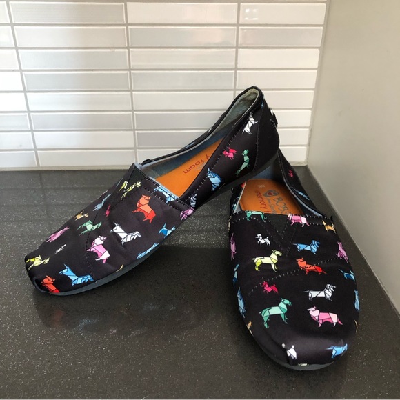 Bob’s for Dogs women’s slip ons - Picture 3 of 10